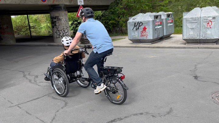 Instagram post from enlitec. This post is in position 30.