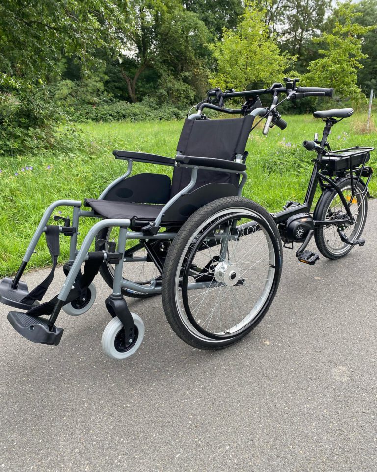 Instagram post from enlitec. This post is in position 24.