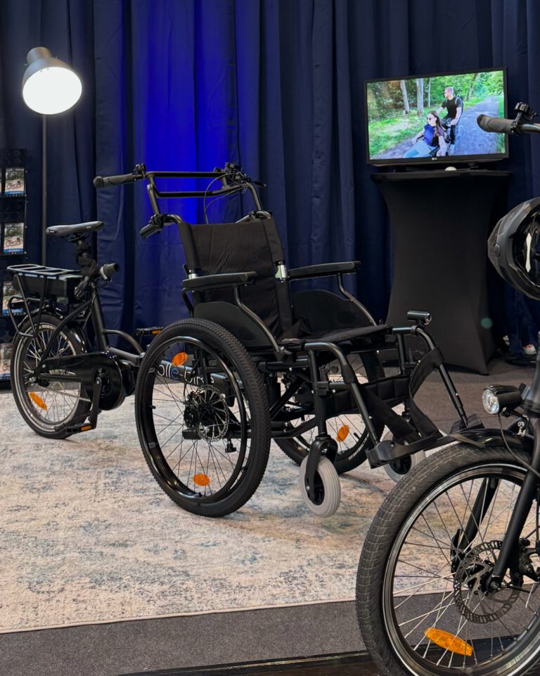 Instagram post from enlitec. This post is in position 1.