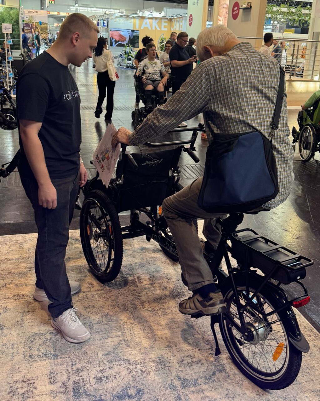 Instagram post from enlitec. This post is in position 4.